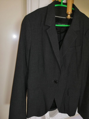 Zara women's jacket size 44 used, gray