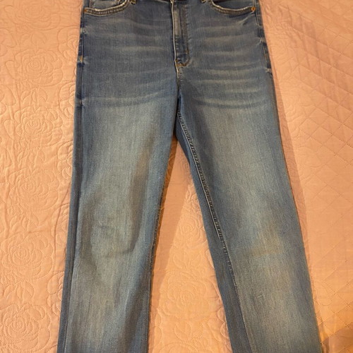 Zara capri jeans like new, size 40, blue