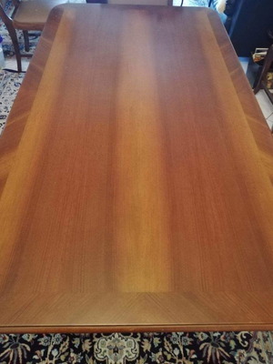 Dining table walnut with six chairs like new