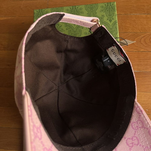 Gucci Cap like new, pink, one size