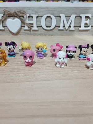 Squinkies figures Disney and Barbie like new
