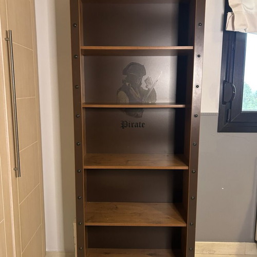 Cilek Limited Edition Pirate Bookshelf like new with 5 shelves
