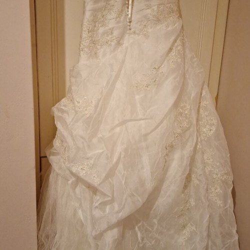 Pronovias Barcelona wedding dress size 42 like new, strapless princess