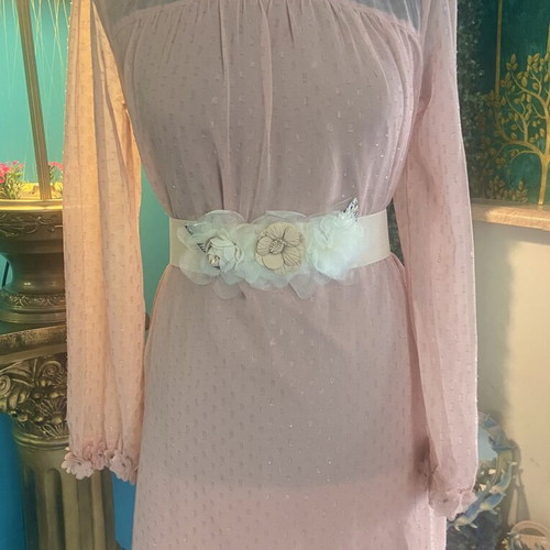 Salmon chiffon dress with 3D flowers