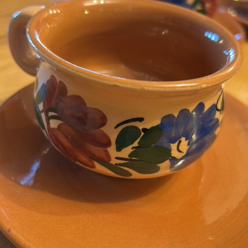 Tea cups like new, set of 6 ceramic painted with saucers