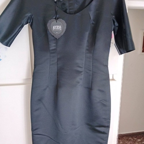 Access dress new small with back zipper, satin texture