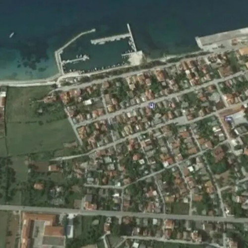 Land 1,107 m² in Kefalonia, non-buildable, ideal for caravan or parking
