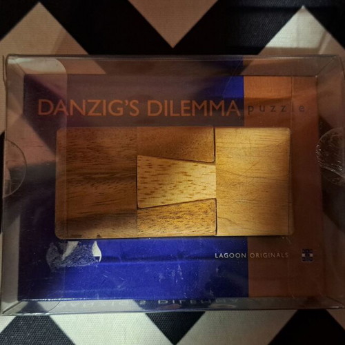 Wooden puzzle game Danzig's Dilemma like new