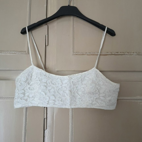 Lussile lace crop top with pearls size Large like new, white