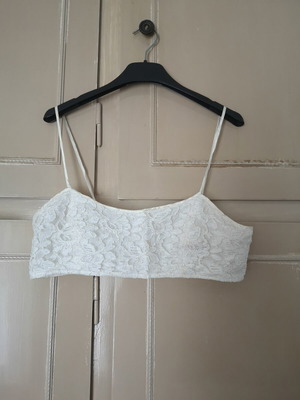 Lussile lace crop top with pearls size Large like new, white