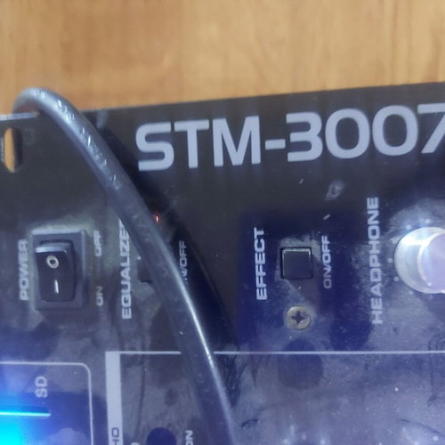 VONYX STM-3007 DJ Mixer 6 Channels with USB/SD/MP3, Effect and Bluetooth used