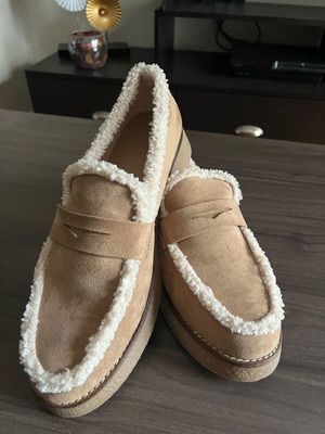 Loafers with suede texture and fur, new, size 41, beige-brown