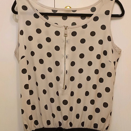 Polka Dot One-Piece Jumpsuit like new with zipper and pockets