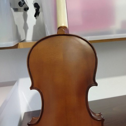Virtu Adagietto 4/4 violin like new with case and accessories
