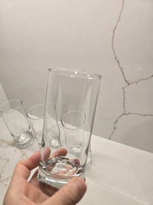 Set of 4 water glasses