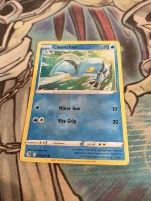 Clauncher Pokemon Card Reverse Holo like new, Fusion Strike