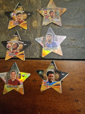 11 μεταλλικες ταπες ποδοσφαιρου