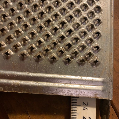 Old graters unused, set of 2, aluminum, like new