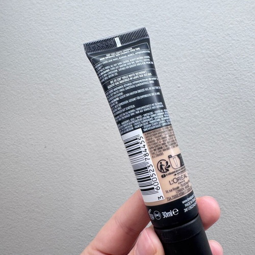 L’Oréal Paris Infallible 32H Matte Cover Foundation 30ml new with 4% niacinamide