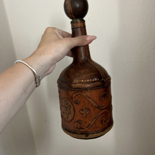 Leather bottle vintage, used