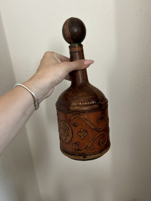 Leather bottle vintage, used
