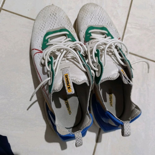 Nike men's athletic shoes used, size 46, white