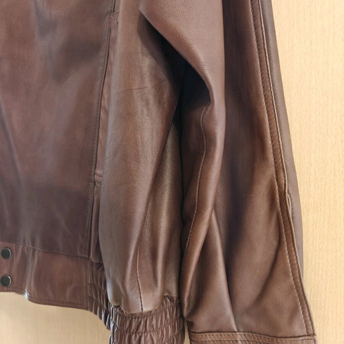 Men's brown leather jacket like new with zipper XL