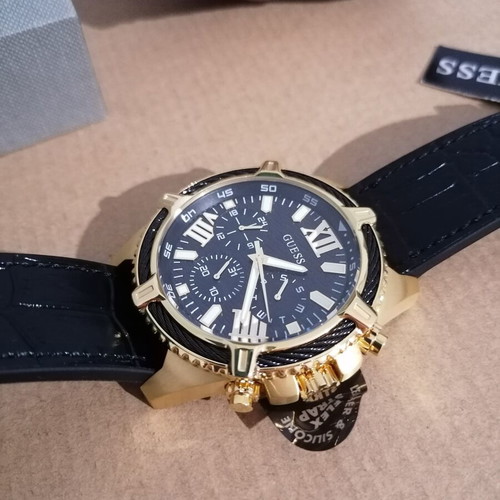 Guess Apex GW0053G3 men's watch new, gold stainless steel