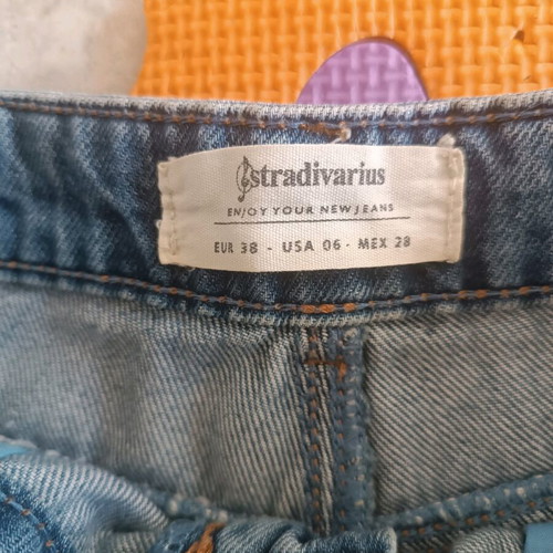 Stradivarius three shorts pack medium like new, blue
