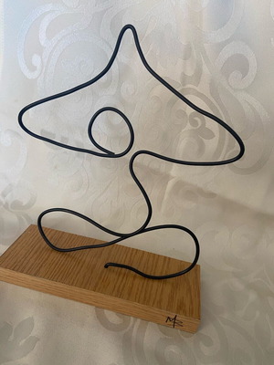 Yoga wire statue black new