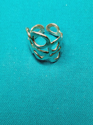 Handmade ring new, copper with melted silver