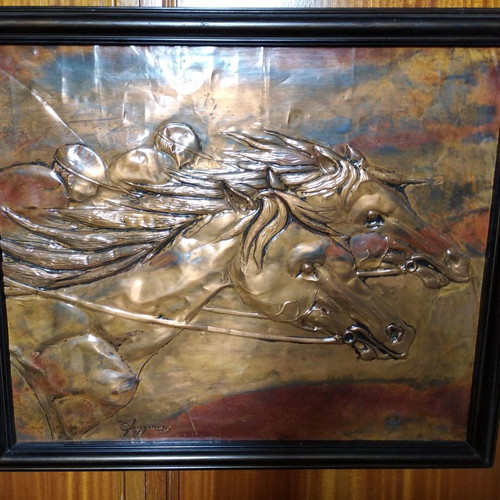 Copper painting signed by artist, two racehorses, like new