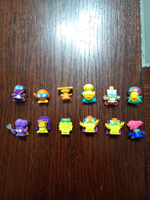Super Zings figures pack of 12 like new