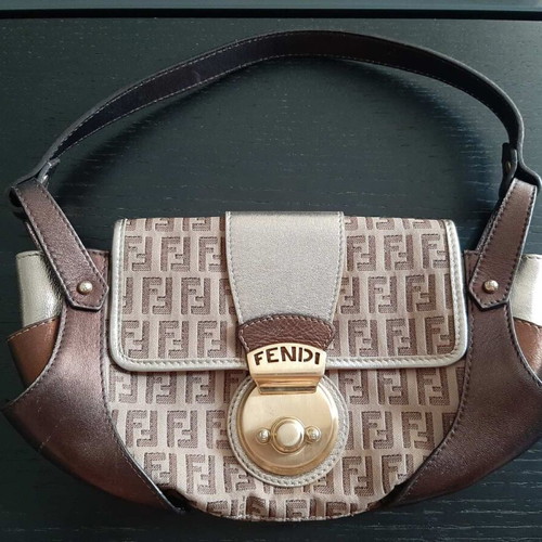 Τσάντα χειρός Fendi μπεζ καφέ σαν καινούρια