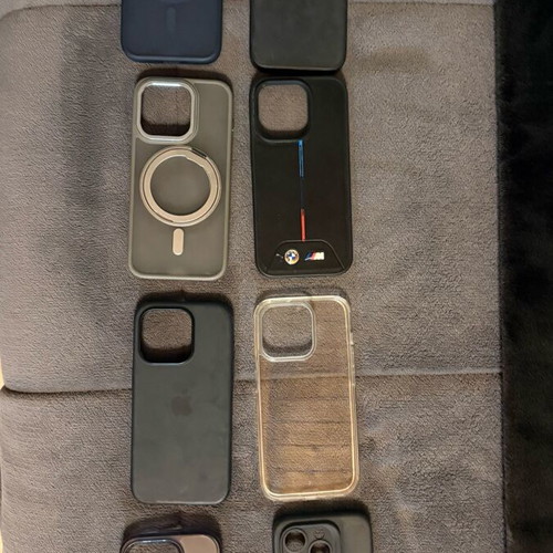 iPhone 15 Pro cases used, pack of 8 pieces