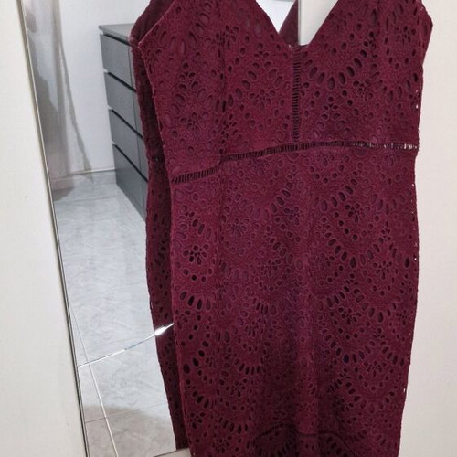 Missguided midi dress burgundy broderie anglaise like new