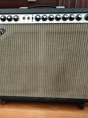 Fender Twin Reverb Silverface amplifier 1979 used, 135W