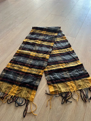 Zara scarf like new, black and yellow