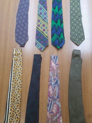 Ties 100% silk branded like new