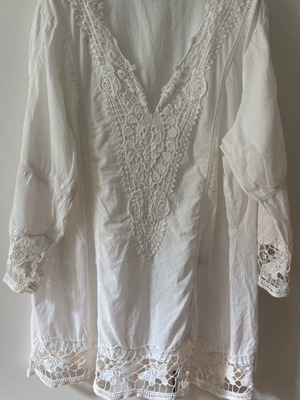 White shirt mini dress size XL like new, breathable poplin fabric