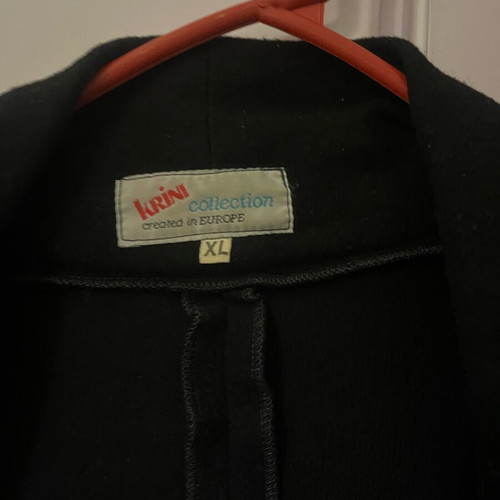 Women's black cape like new with fur on sleeves XL