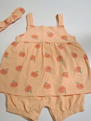 Mangoon baby girl romper 12-18 months new with orange prints