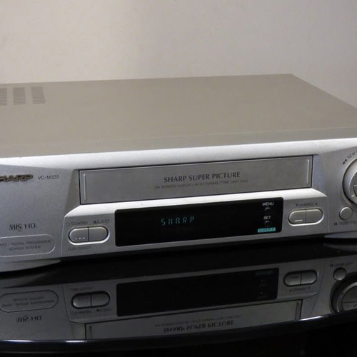 Sharp VC-M331 VHS Video Player μεταχειρισμένο, κλασικό retro μοντέλο