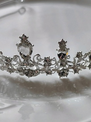 Νυφική τιάρα μαλλιών καινούργια