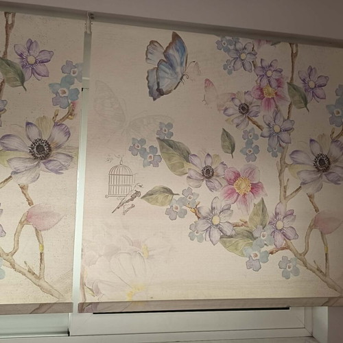 Domus B359 medium shading roller blind for kids room like new
