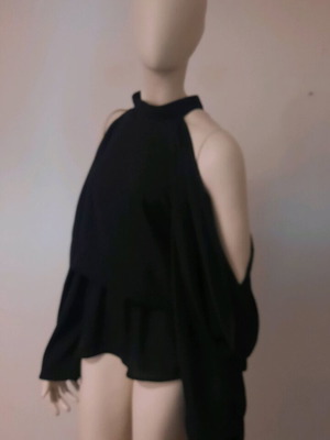 Blouse batwing type like new, black, size M