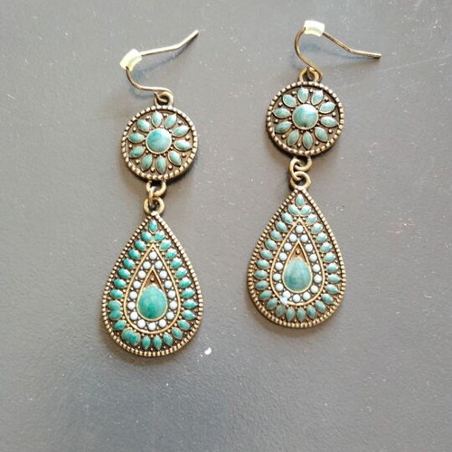Earrings oriental style like new, blue and gold