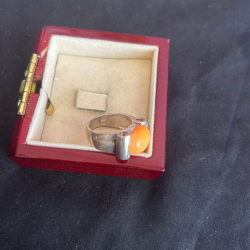 Vintage 925 silver ring with orange stone used