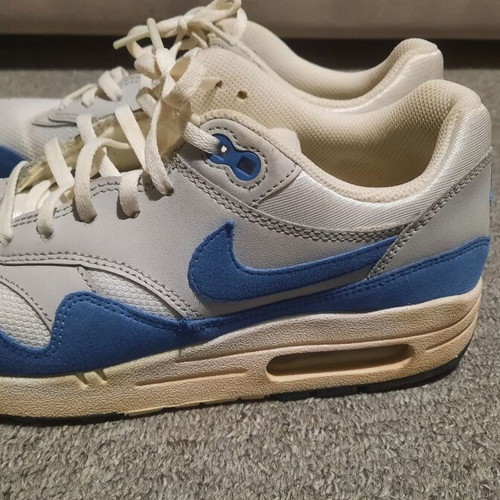 Nike Air Max 1 women's athletic shoes like new, size 38.5