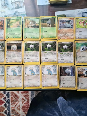 Κάρτες Pokemon σαν καινούργιες, πακέτο 18 τεμαχίων